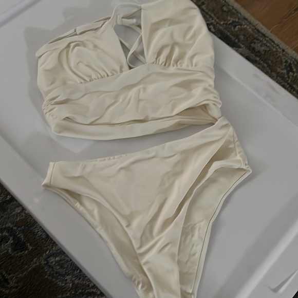 Dev Windsor bathing suit - Picture 2 of 5